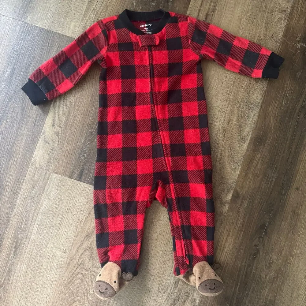 Bundle of Carter's 9M  Footed Pajamas
